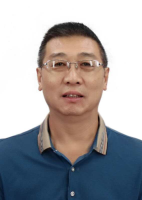 冯利 照片