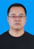 冯晓龙 照片