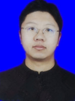 卢思安 照片