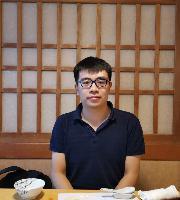 李强 照片