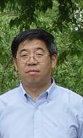 何士 照片