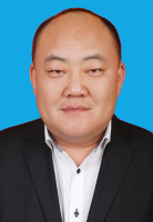 姜鑫 照片