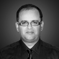 Sasan Adibi 照片