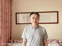万奇 照片