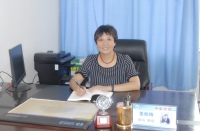 董秋梅 照片