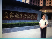李成哲 照片