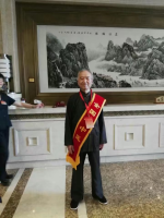 米子良 照片
