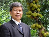 黄亢美 照片