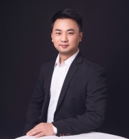刘俊纬 照片