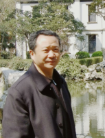 丁富生 照片