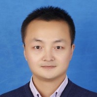 包超 照片
