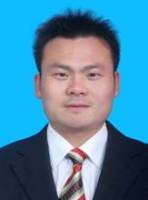 何俊 照片