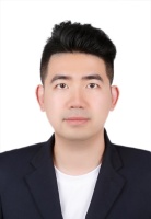刘昊 照片