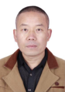 李新贵 照片