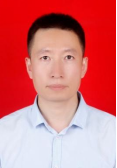 张瑞 照片