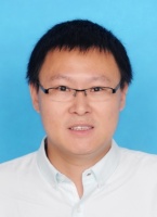 刘泉 照片