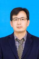 李顶 照片