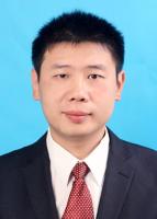 王满 照片