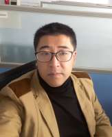 李泉 照片