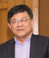 张东峰 照片