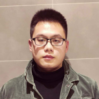 何鹏飞 照片