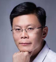 刘耀辉 照片