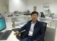 李林 照片