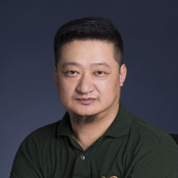 周滨 照片
