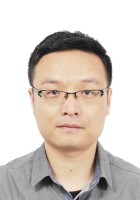 卢守青 照片