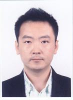 聂彤 照片