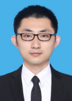 周健 照片
