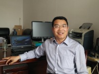 闵令江 照片