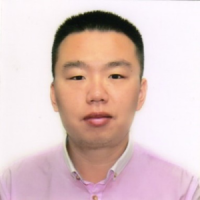 司彤 照片