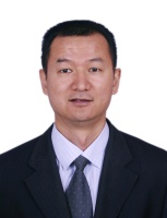 温建新 照片