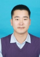 任海东 照片