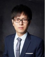 陈新春 照片