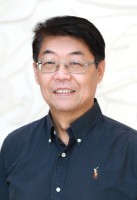 邓海腾 照片