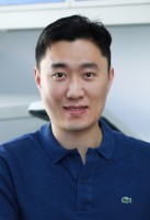 葛亮 照片