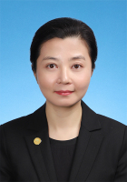 何隽 照片