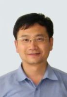 何彦 照片