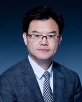 何永勇 照片