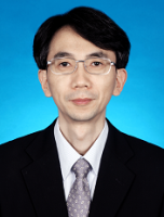 黄弘 照片
