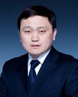 解国新 照片