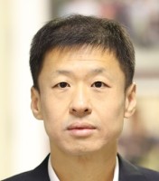 娄智勇 照片
