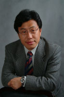 李明志 照片