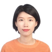 李薇 照片