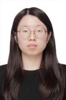 李斐然 照片