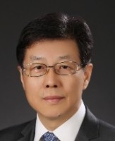 陆明泉 照片