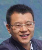 潘鹏 照片