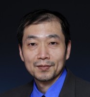 严利人 照片